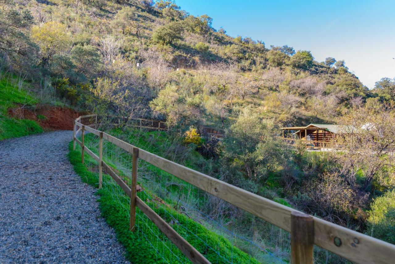 Complejo Rural El Mirador Guest House Malaga Exterior photo